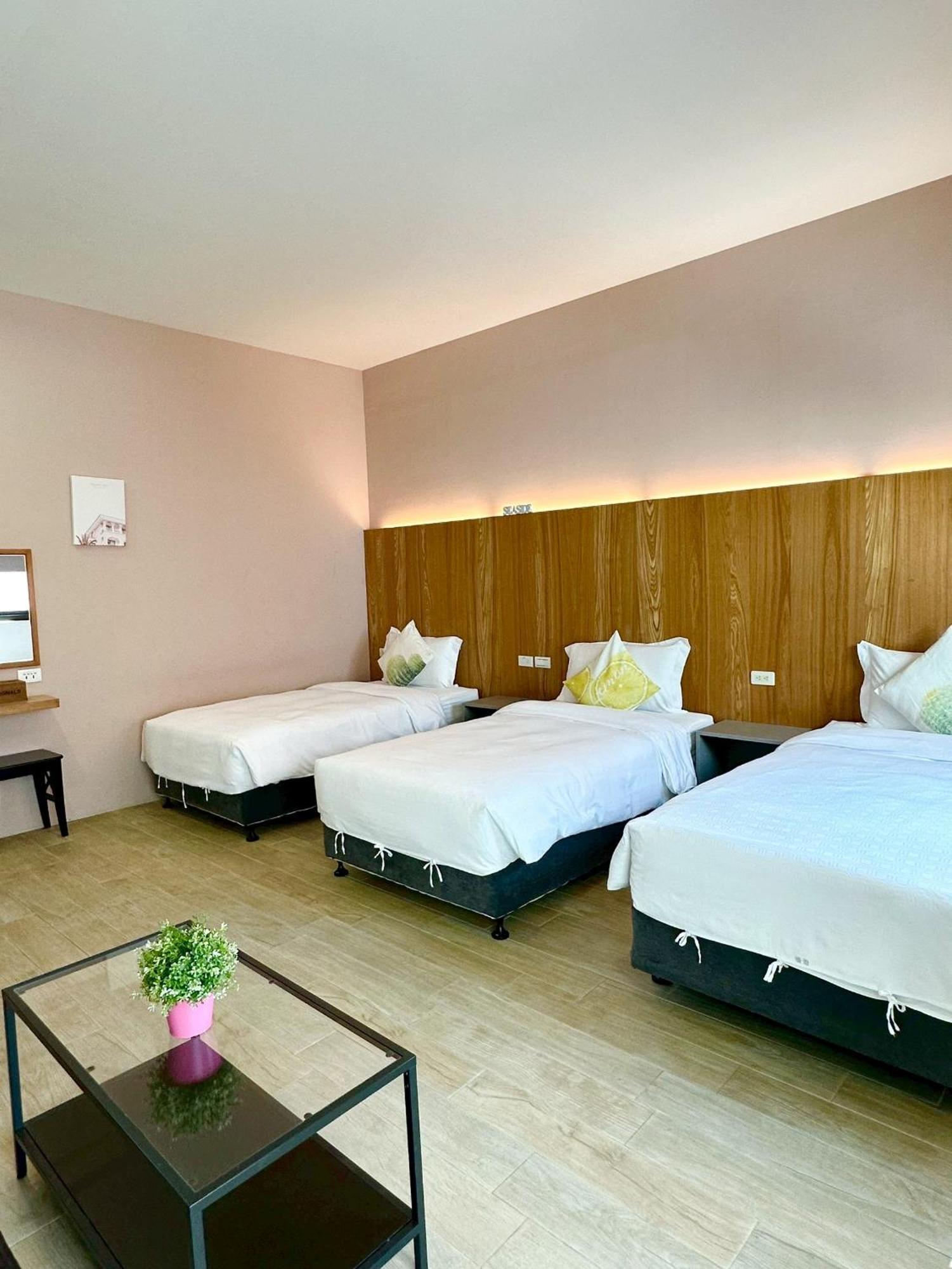 Slowly Inn Hengchun Exterior photo
